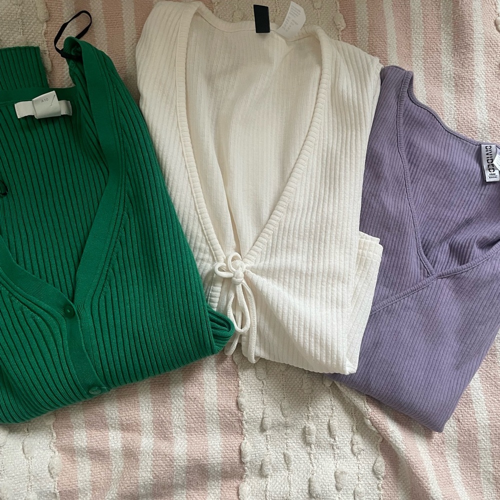 H&M Green, White, and Purple V-Neck Sweater Trio